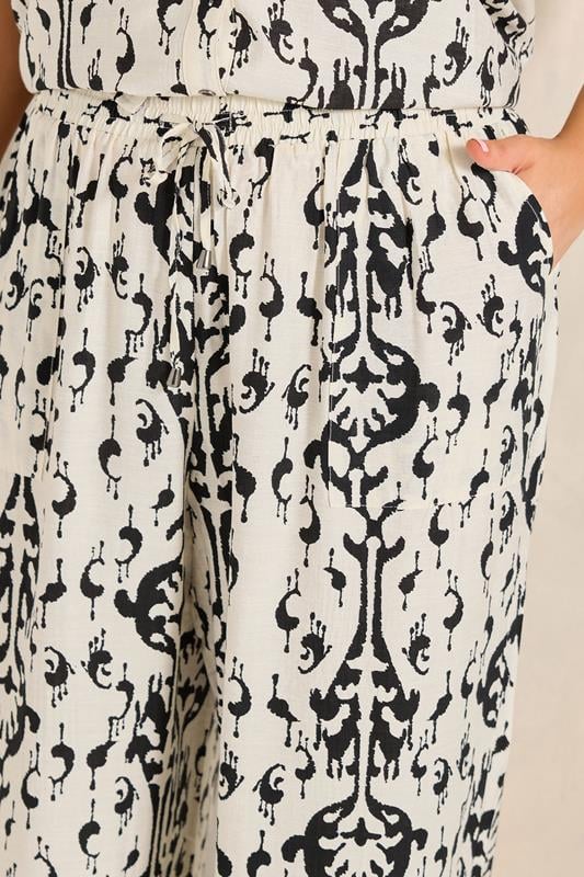 EVANS Plus Size Set White Abstract Print Blouse & Trouser | Evans 1