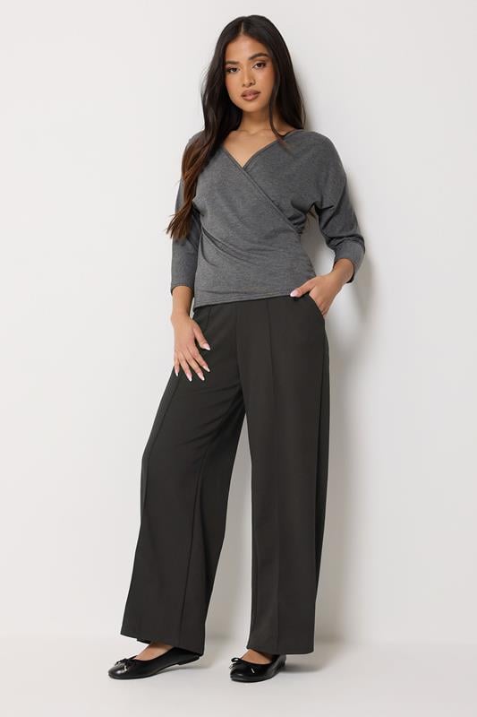 PixieGirl Petite Hose in Schwarz mit Biesen