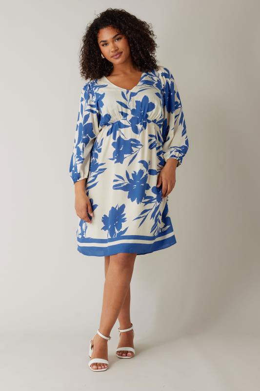 EVANS Plus Size Blue & White Floral Print Midi Dress | Evans 2