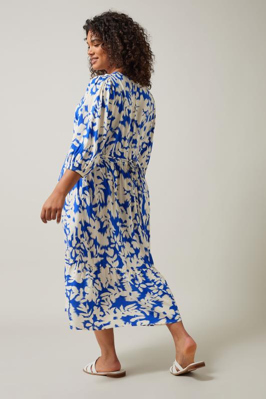 EVANS Plus Size Blue Floral Blur Print Midi Dress | Evans 3