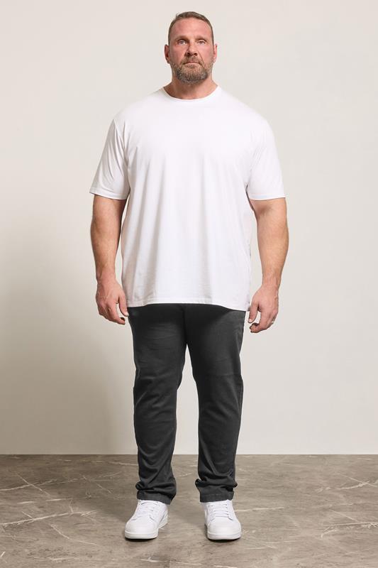 D555 Black Tapered Stretch Jeans | BadRhino 1