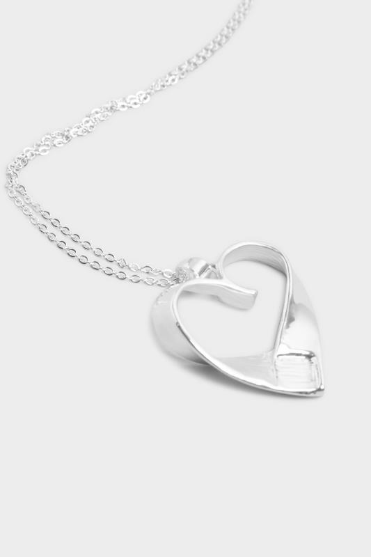 Silver Tone Heart Pendant Necklace 3