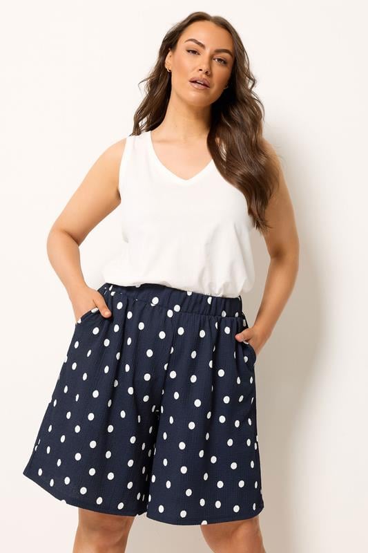  YOURS Short bleu marine à pois