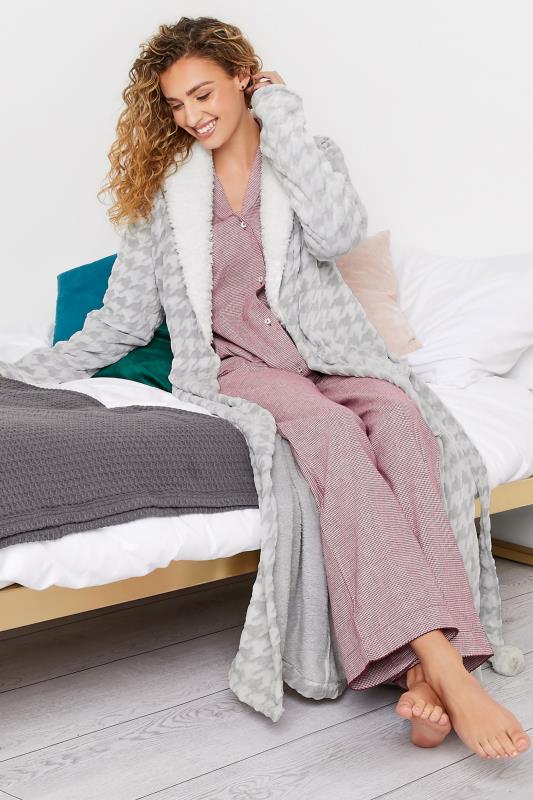 LTS Tall Womens Grey & White Soft Dogtooth Dressing Gown | Long Tall Sally 2