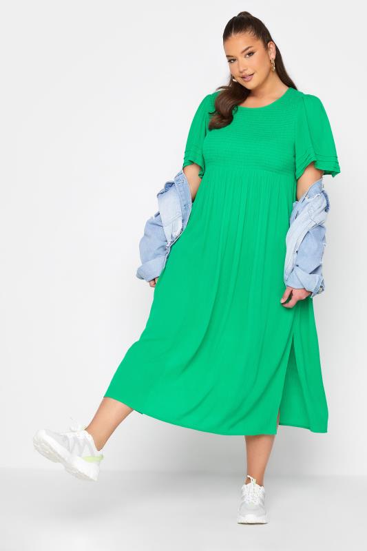 LIMITED COLLECTION Curve Emerald Green Crinkle Angel Sleeve Dress 2