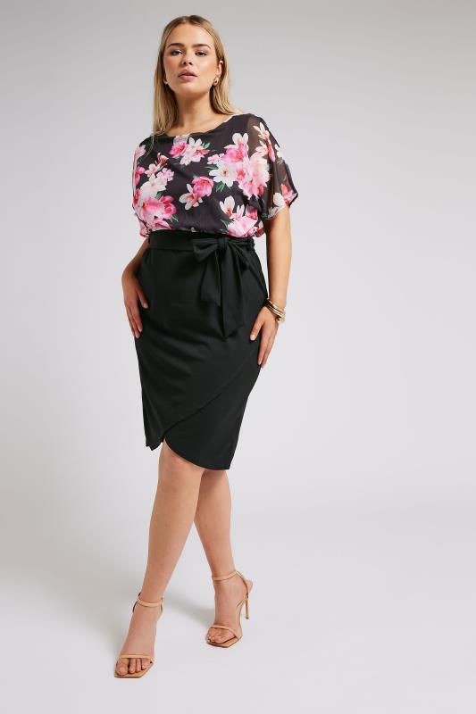 YOURS LONDON Plus Size Black Floral Print Dress | Yours Clothing 1
