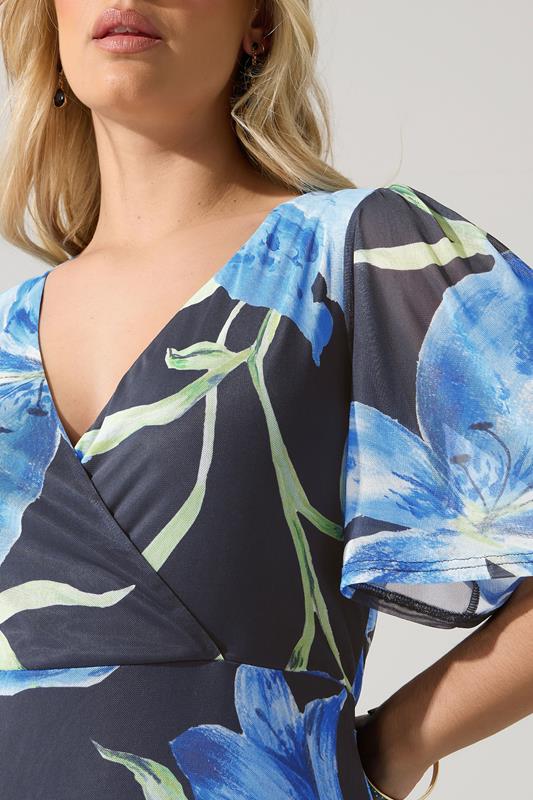 YOURS LONDON Plus Size Navy Blue Floral Wrap Ruffle Hem Dress | Yours Clothing 4
