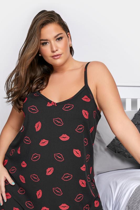 LIMITED COLLECTION Curve Black Ribbed Lips Print Nightdress_D.jpg