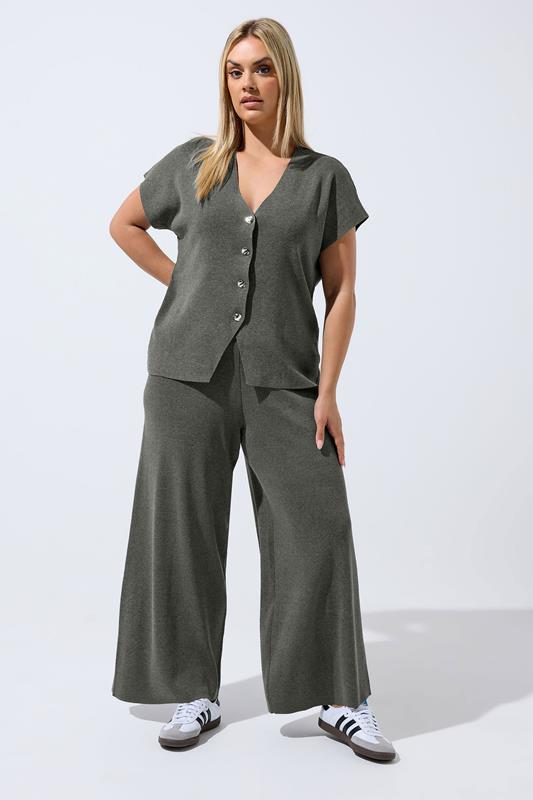 LIMITED COLLECTION Plus Size Grey Short Sleeve Knitted Top | Yours Clothing 1
