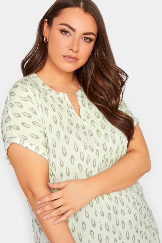YOURS Curve Plus Size White Animal Print V-Neck T-Shirt | Yours Clothing  4