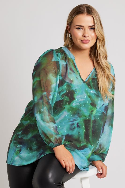 YOURS LONDON Plus Size Green Blur Abstract Print Overhead Blouse | Yours Clothing  4