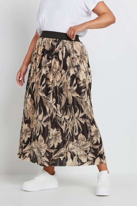  YOURS Curve Black Floral Print Pleated Maxi Skirt