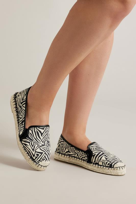  Evans White Zebra Print Espadrille Sandals In Wide Fit