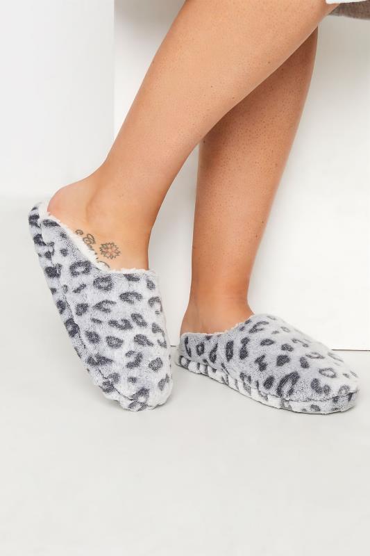 Plus Size  Grey Leopard Print Mule Slippers In Extra Wide EEE Fit