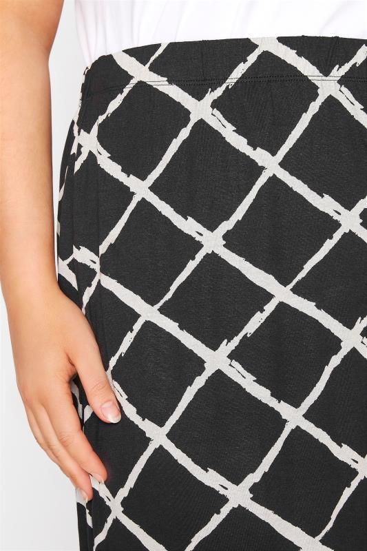 Plus Size Black Diamond Check Maxi Skirt | Yours Clothing 3