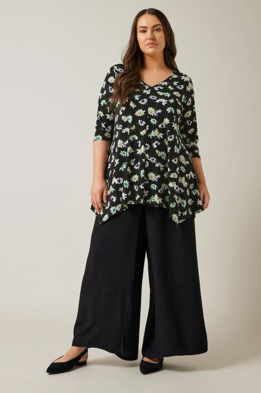 EVANS Plus Size Black Floral Print Hanky Hem Top | Evans 2