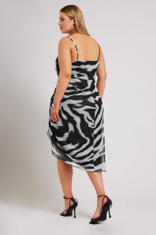 YOURS LONDON Plus Size Black Zebra Print Gathered Dress | Yours Clothing  4