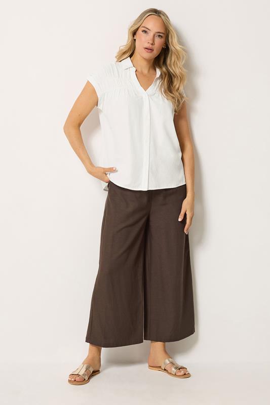  LTS Tall pantalones capri de pernera ancha de lino marrón chocolate