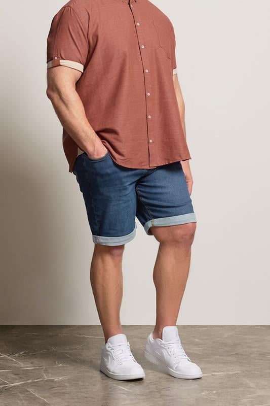 BadRhino Big & Tall – Ultra-Stretch-Jeansshorts in Mittelblau