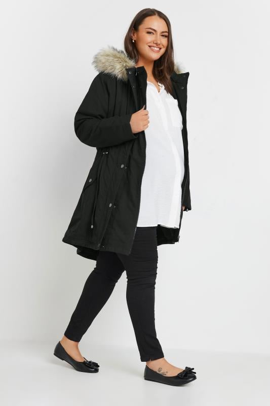 BUMP IT UP MATERNITY Khaki Green Fur Trim Parka | Yours Clothing 3