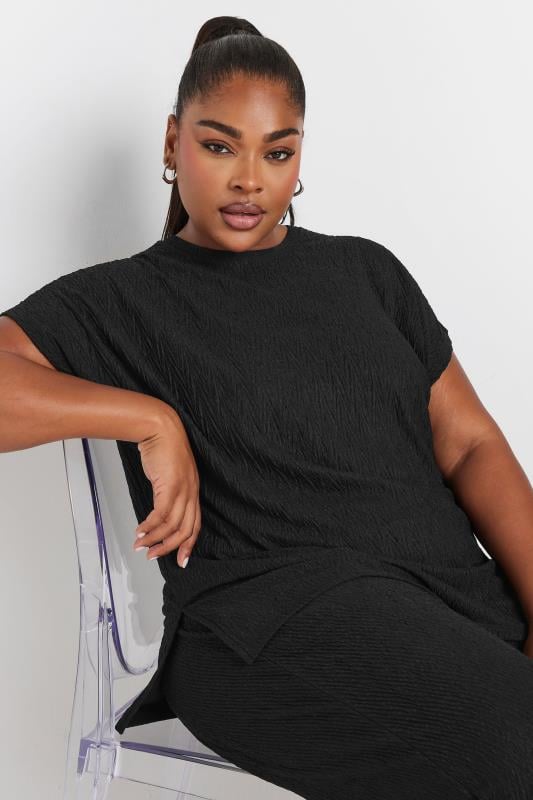 Plus Size  YOURS Curve Black Crinkle Plisse T-Shirt