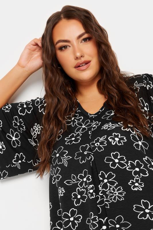 YOURS Plus Size Monochrome Floral Pleat Angel Sleeve Swing Top | Yours Clothing 4