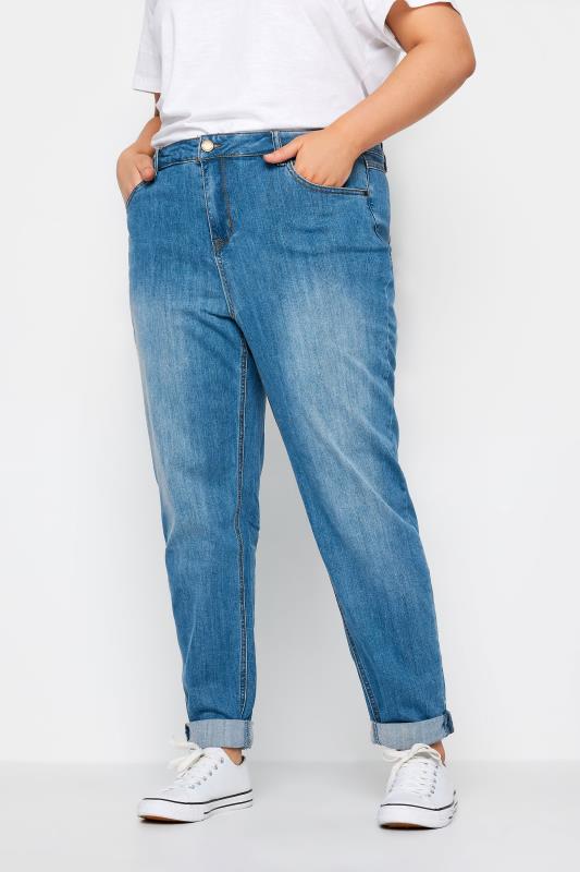 Plus Size  Evans Blue Light Wash Cropped Jeans