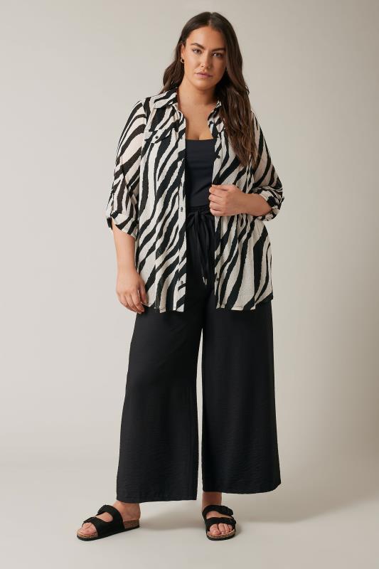 EVANS Plus Size Black & White Zebra Markings Tab Sleeve Blouse | Evans  2