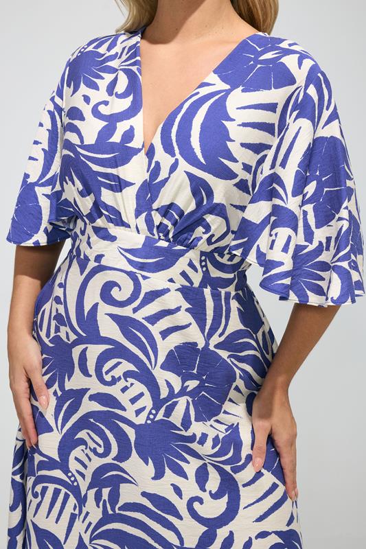 YOURS LONDON Plus Size Blue Floral Linen Look Wrap Dress | Yours Clothing 4