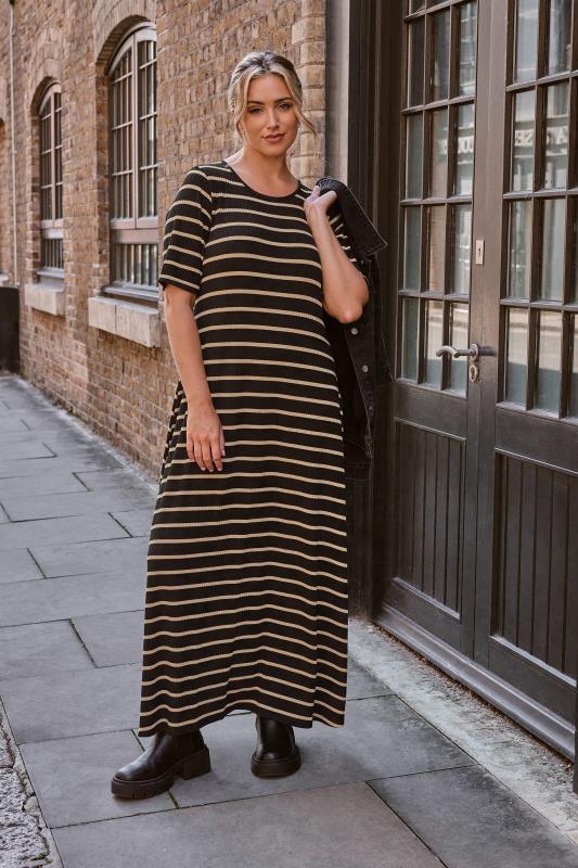 YOURS Curve Plus Size Black Ribbed Stripe Swing Maxi Dress | Yours Clothing  1