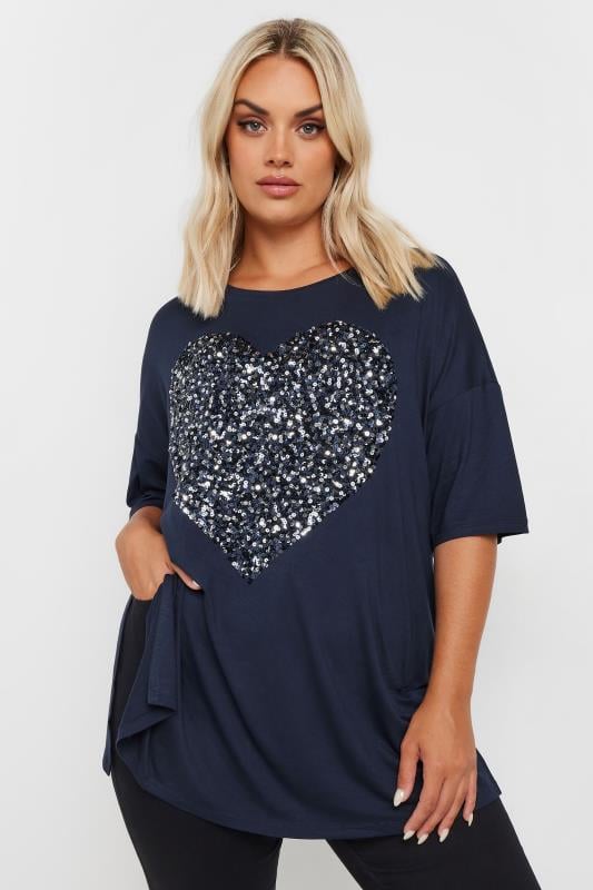  Grande Taille YOURS Curve Navy Blue Heart Sequin Embellished T-Shirt