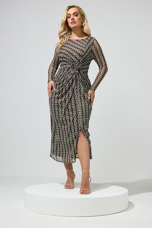 what are brunch dresses Dress 3XL Plus Size Corset Waist Color:Off White cut neckline with tie