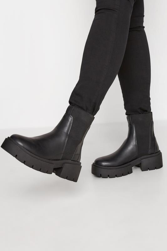 Plus Size  LIMITED COLLECTION Black Chunky Chelsea Ankle Boots In Wide E Fit