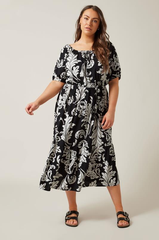 EVANS Plus Size Black Abstract Print Tiered Midi Dress | Evans  2
