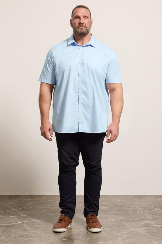 D555 Big & Tall Sky Blue Short Sleeve Non Iron Stretch Shirt | BadRhino 1
