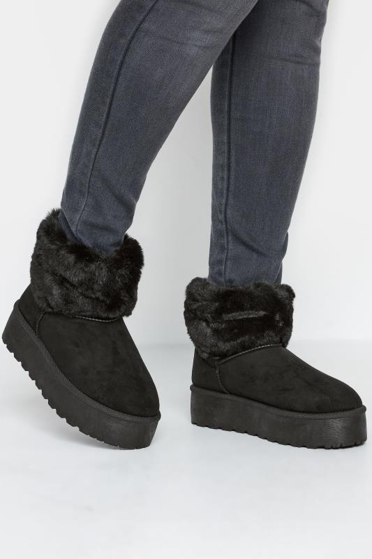  Grande Taille Black Platform Faux Fur Collared Boot in Wide E Fit