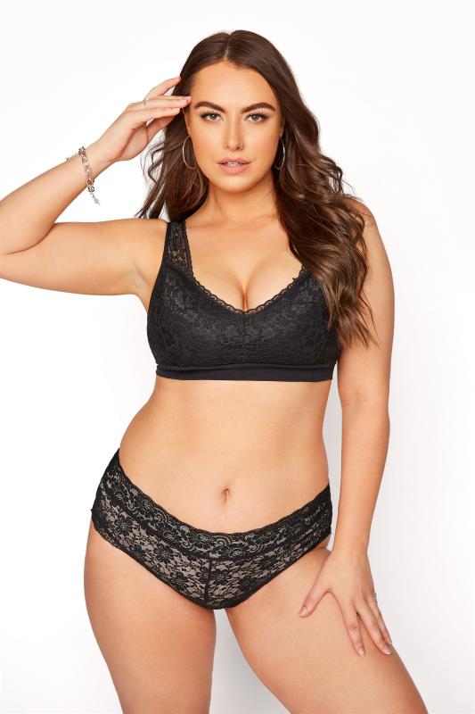 Plus Size Black Lace Seamless Padded Non-Wired Bralette | Yours Clothing 2