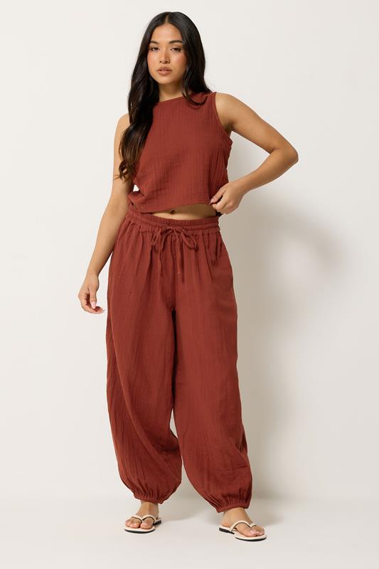  PixieGirl Petite conjunto de top de muselina de algodón rojo ladrillo y pantalones bombachos