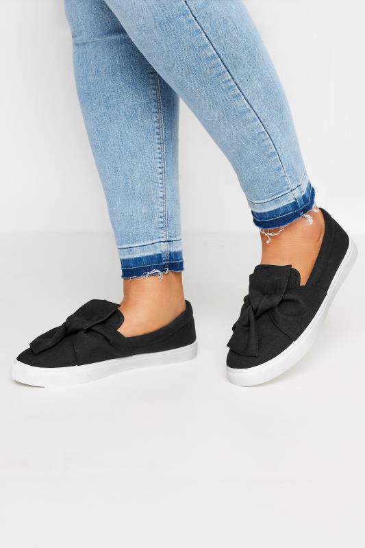 Plus Size  Black Twisted Bow Slip-On Trainers In Wide E Fit
