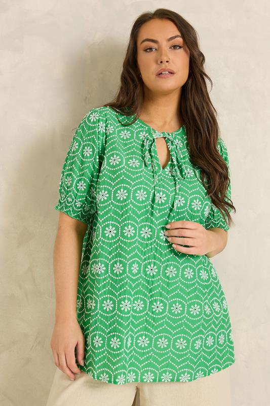  EVANS Blouse verte en broderie anglaise à fleurs avec lien à l'encolure