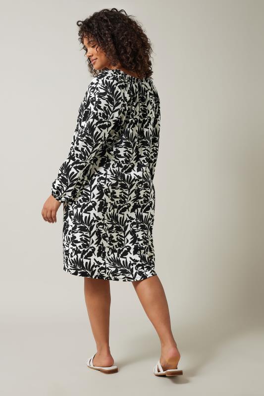 EVANS Plus Size Black Floral Print Crinkle Midi Dress | Evans 4