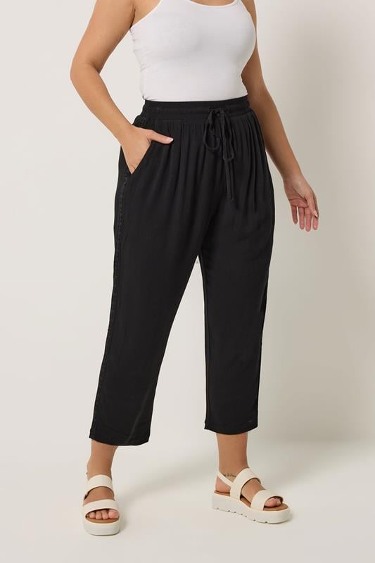  YOURS pantalones capri negros de ganchillo
