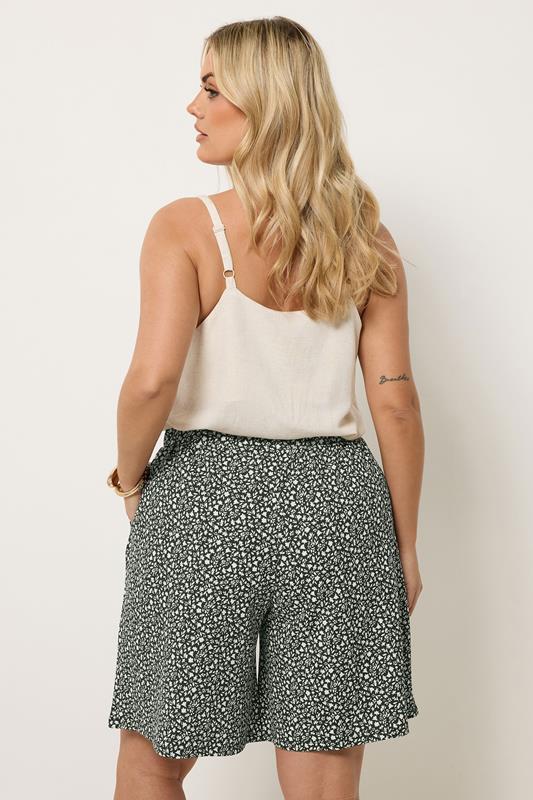YOURS Plus Size Black Ditsy Floral Textured Shorts | Yours Clothing 2