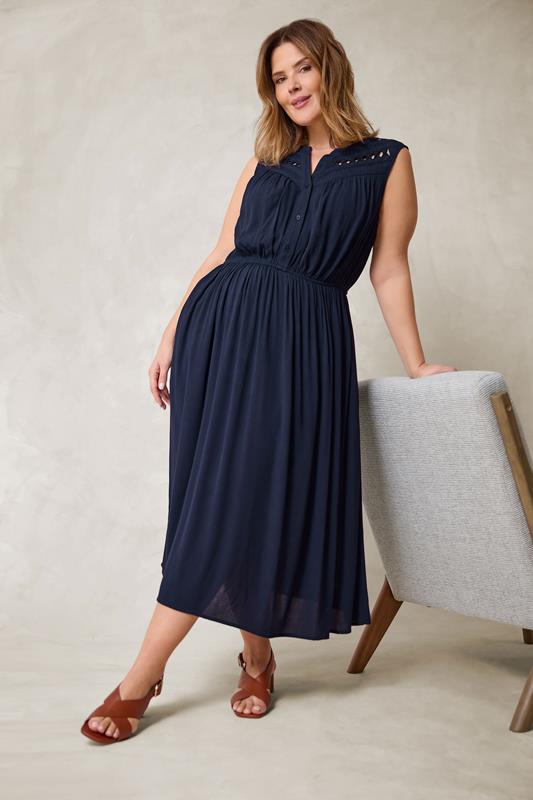  EVANS Ärmelloses Makramee-Midikleid in Marineblau 