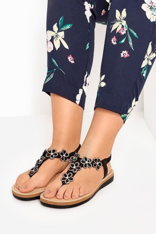 Wide Fit Sandals \u0026 Wedges | Yours Clothing