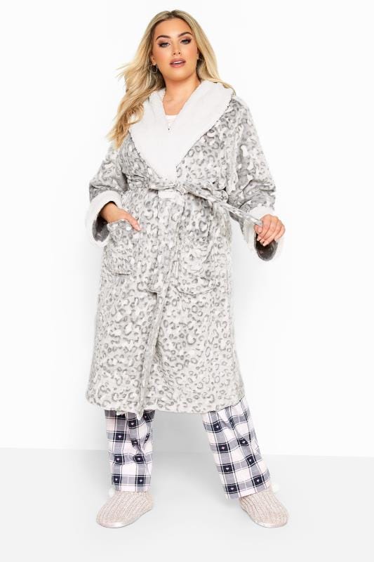 Buy > plus size leopard print dressing gown > in stock