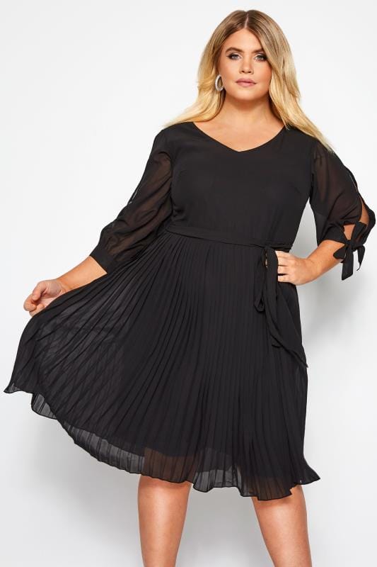 YOURS LONDON Black Pleated Dress | Yours Clothing