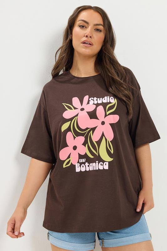  YOURS chocoladebruin T-shirt met grafische bloemenprint