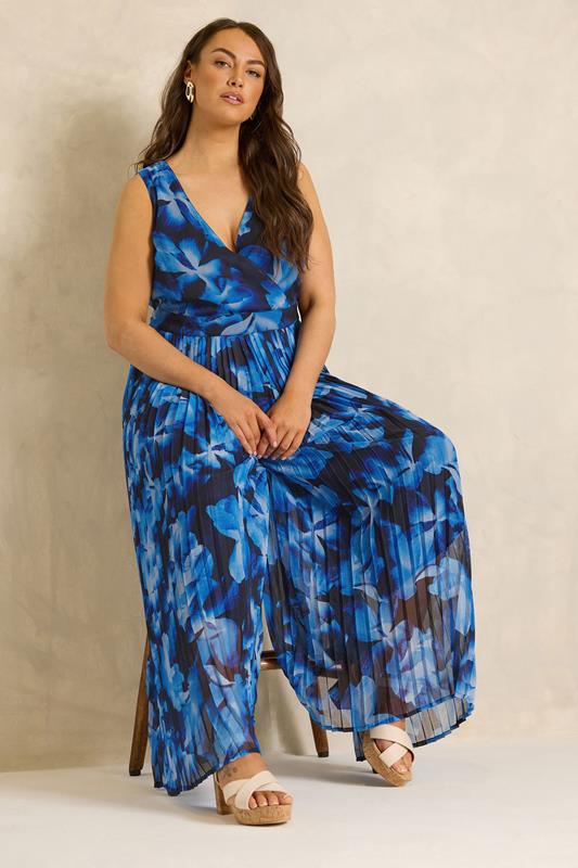 EVANS Plus Size Navy Blue Floral Pleat Jumpsuit | Evans 1