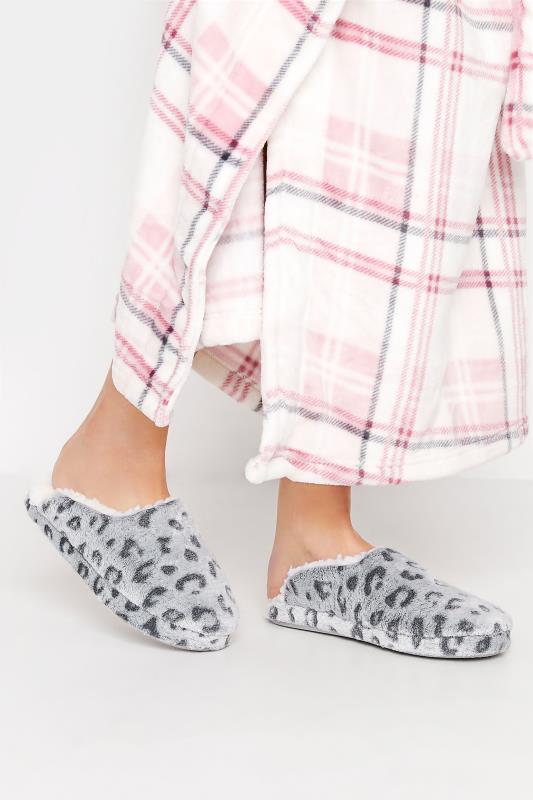 Plus Size  LTS Grey Leopard Print Mule Slippers In Standard D Fit